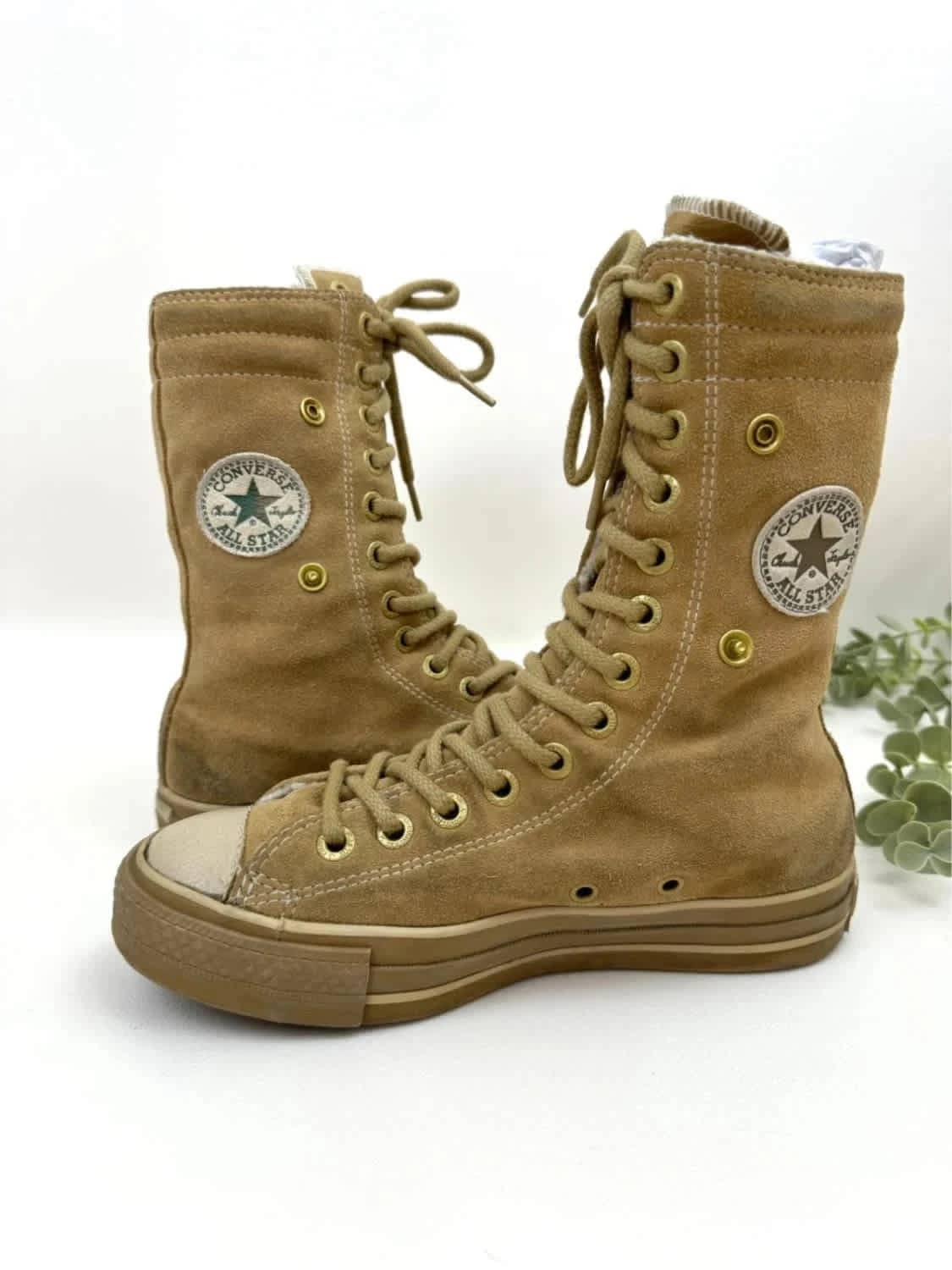 Converse Chuck Taylor All Star montantes en daim beige taille 36