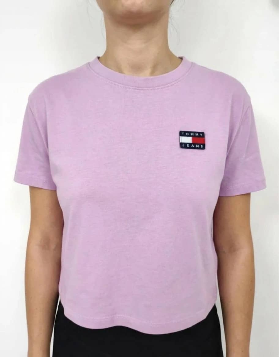 T-shirt cropped lilas Tommy Hilfiger logo brodé poitrine taille M