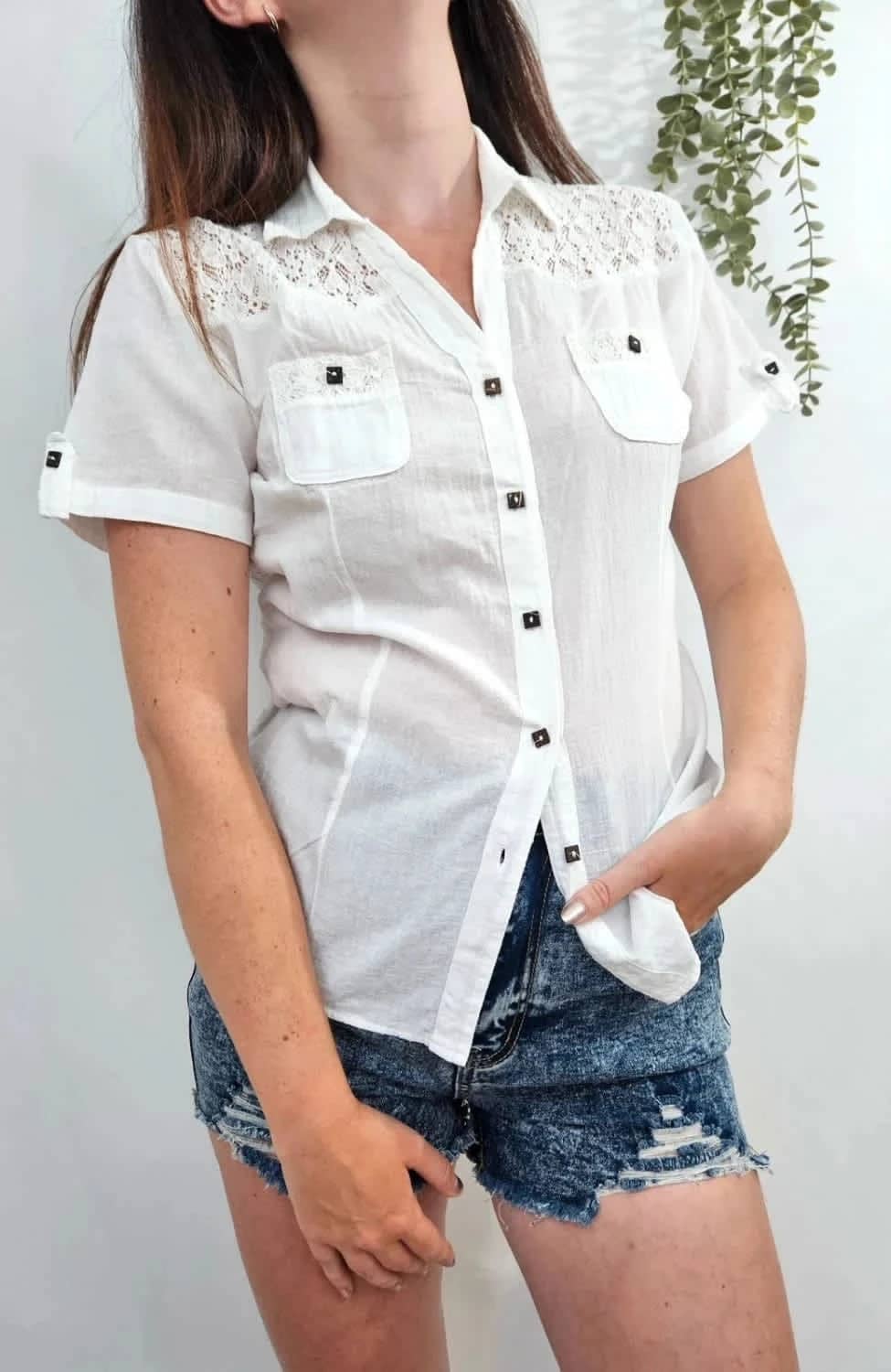Chemisier manches courtes blanche à dentelle Blanc du Nil 100% coton taille M