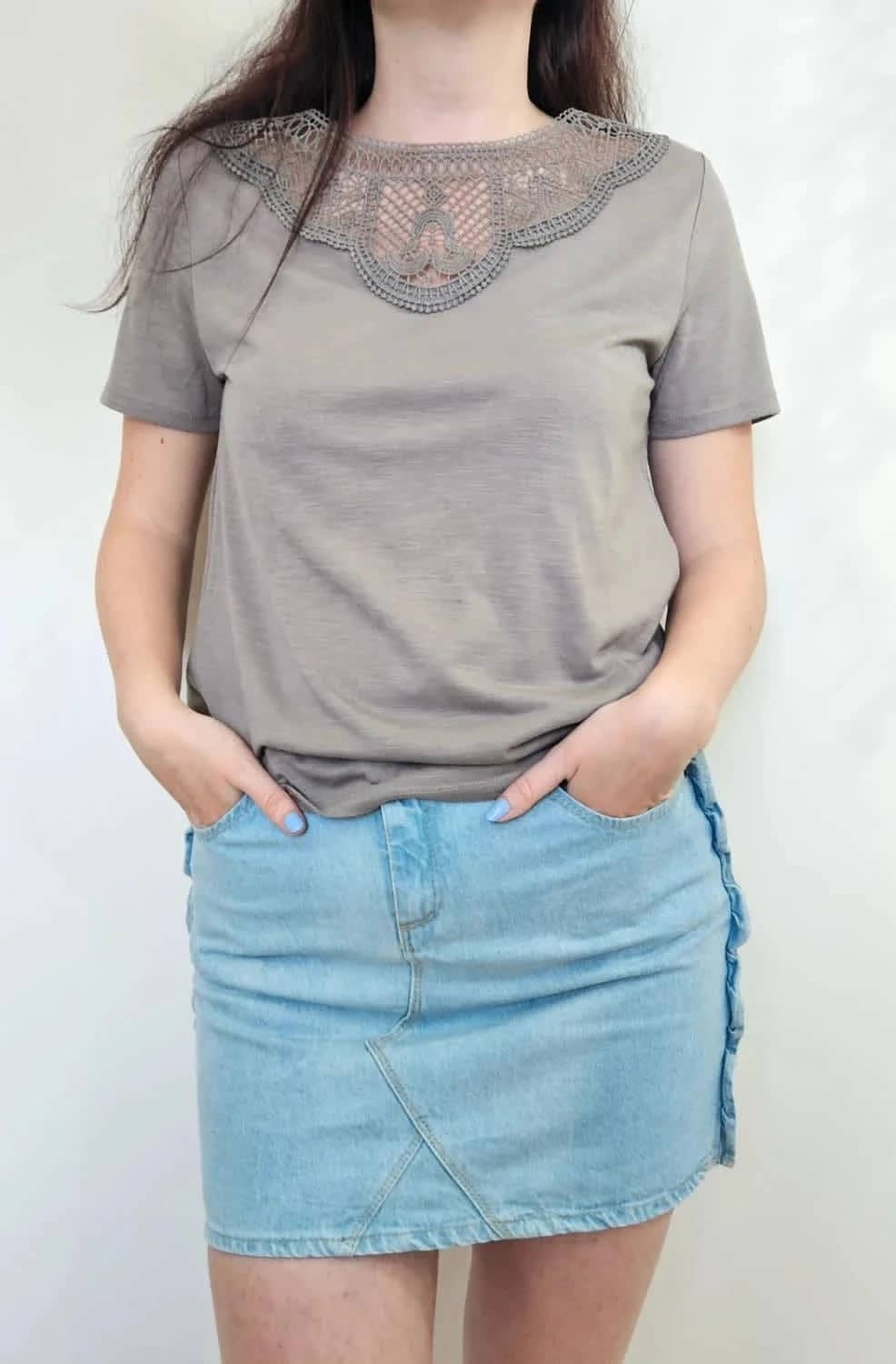 T-shirt taupe col crochet ajouré JDY coupe fluide taille M