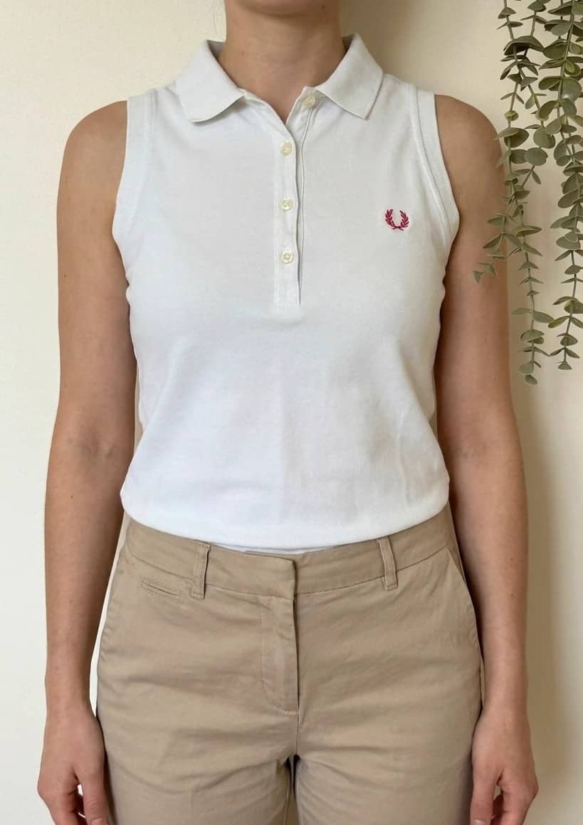 Polo piqué sans manches Fred Perry blanc logo brodé rose taille M - SK260622
