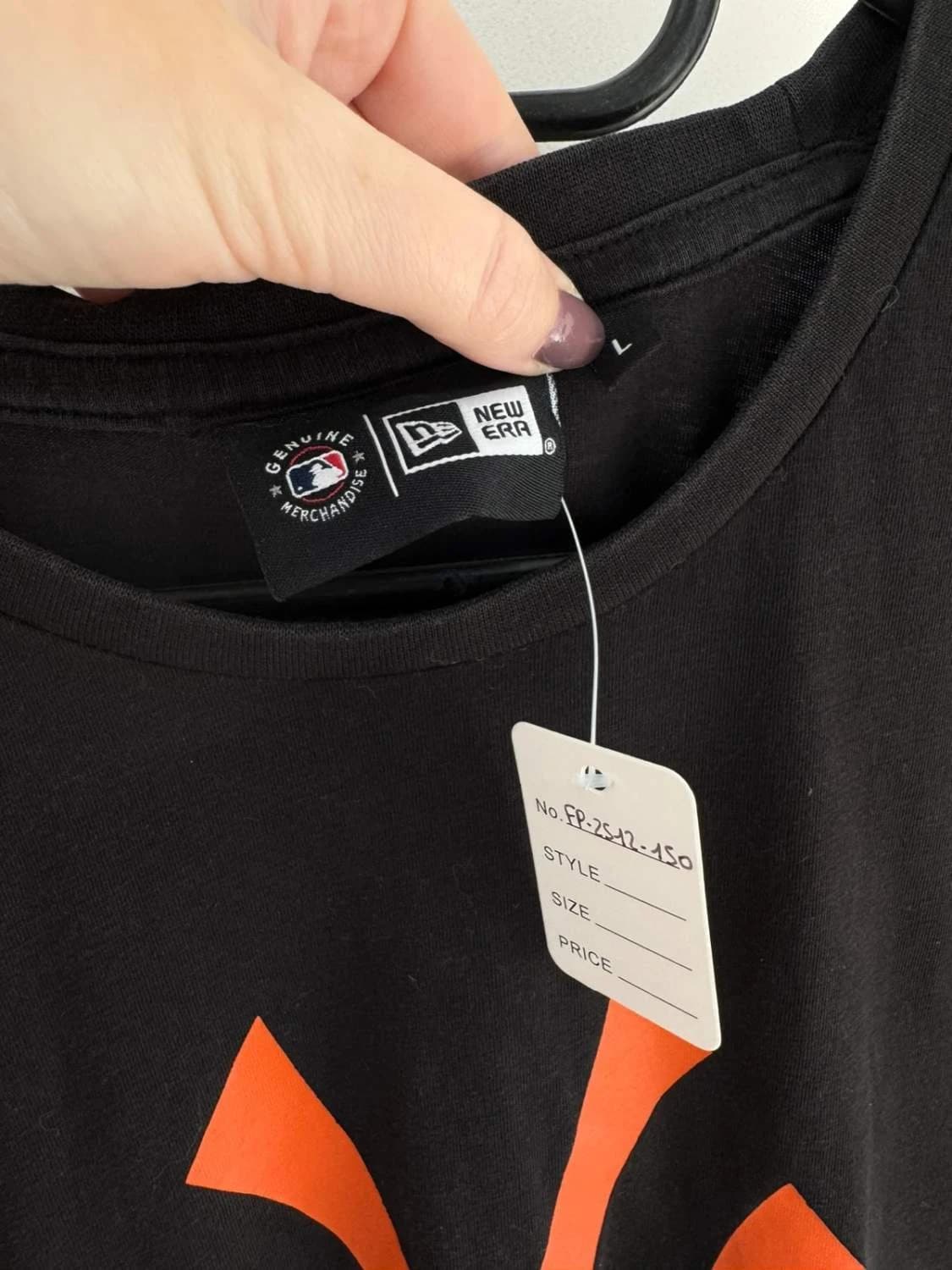 New Era Yankees T-Shirt Schwarz mit orangefarbenem Logo Größe L - FP2512150 - Foto 6/6