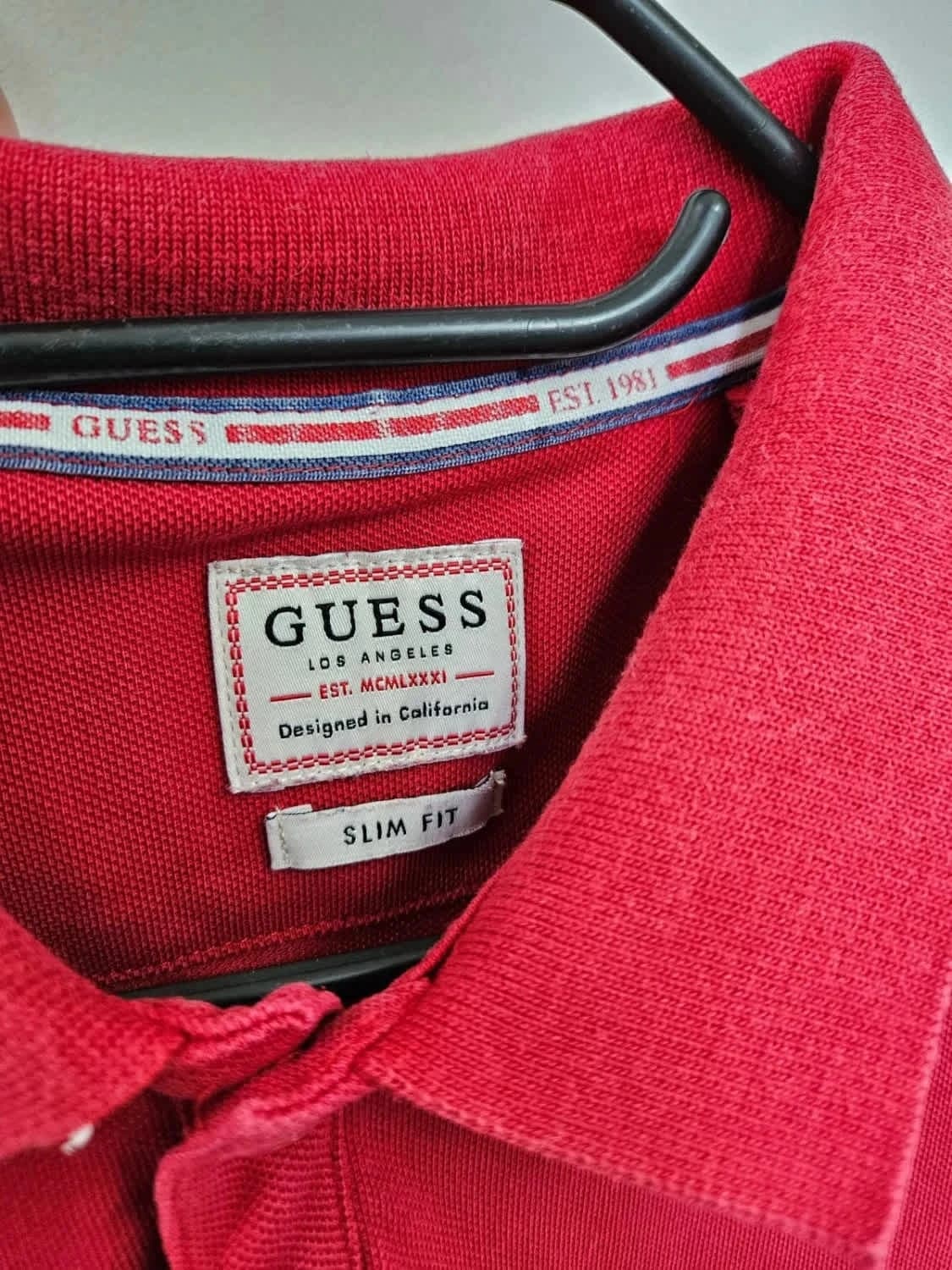 Polo Guess potongan ketat merah saiz M - Foto 3/8