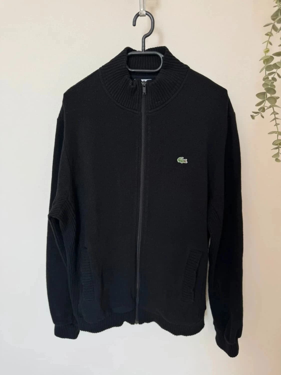Lacoste ऊन का काला फ़ुल ज़िप वाला जैकेट / बनियान, साइज़ 4/L - फ़ोटो 2/6