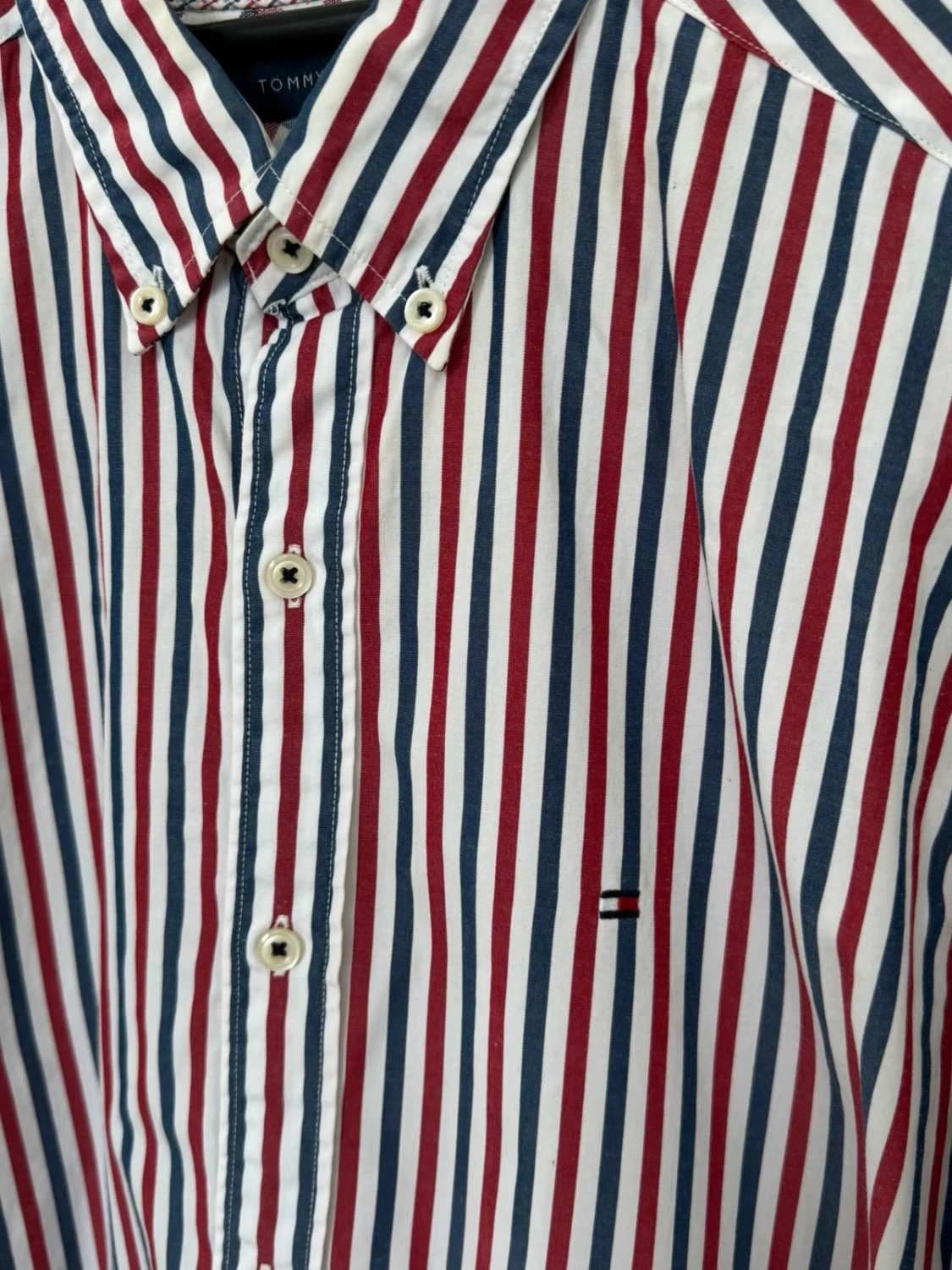 Cămașă din bumbac în dungi Tommy Hilfiger roșu albastru alb mărimea S - FP260147 - Fotografia 3/8