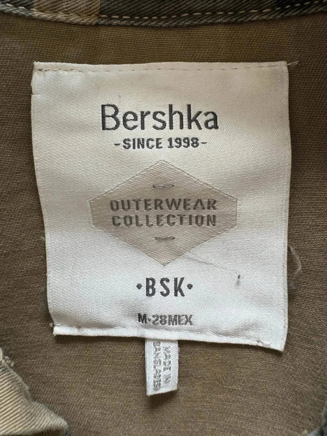 Bershka karinio stiliaus striukė, prigludusi, dydis 38 – nuotrauka 7/8