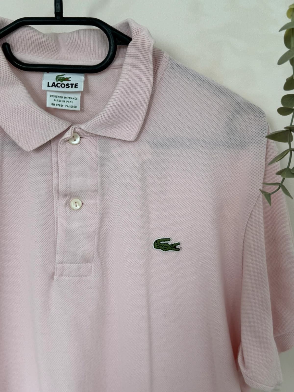 بولو بيكيه Lacoste وردي باستيل، مقاس 4/M - FP260268 - صورة 3/7