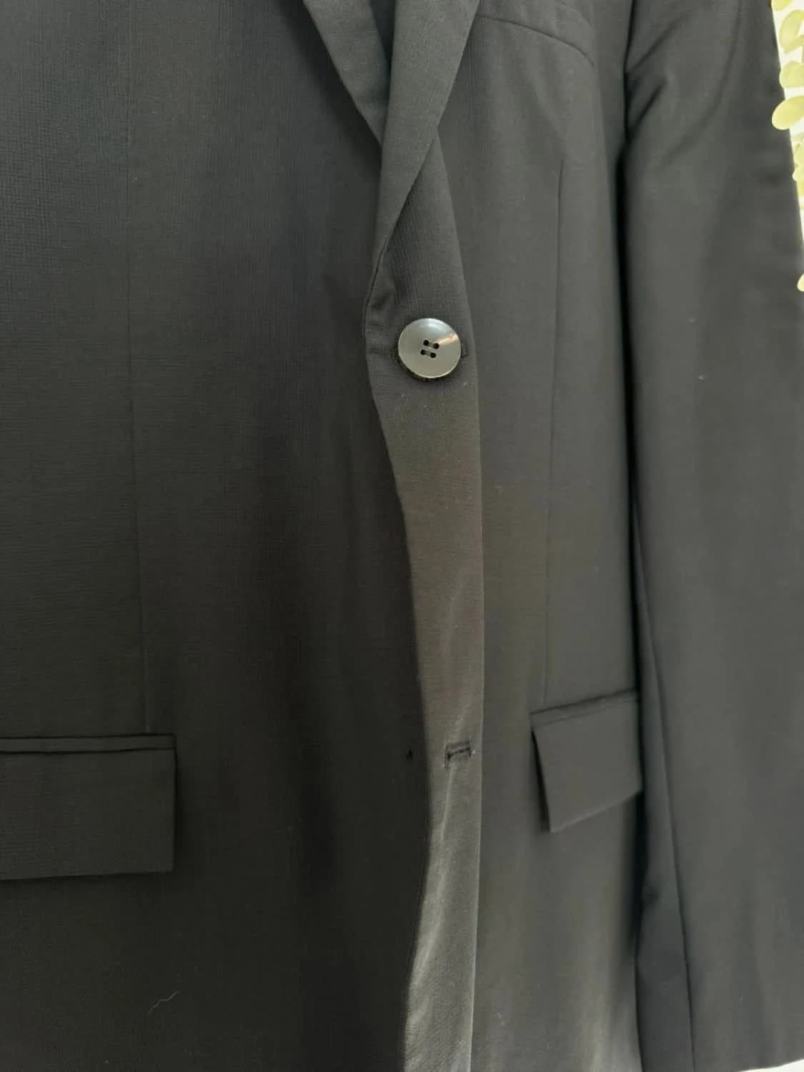 Černé blazerové sako Calvin Klein, 100% vlna, střih fitted, velikost 54 – fotka 3/8