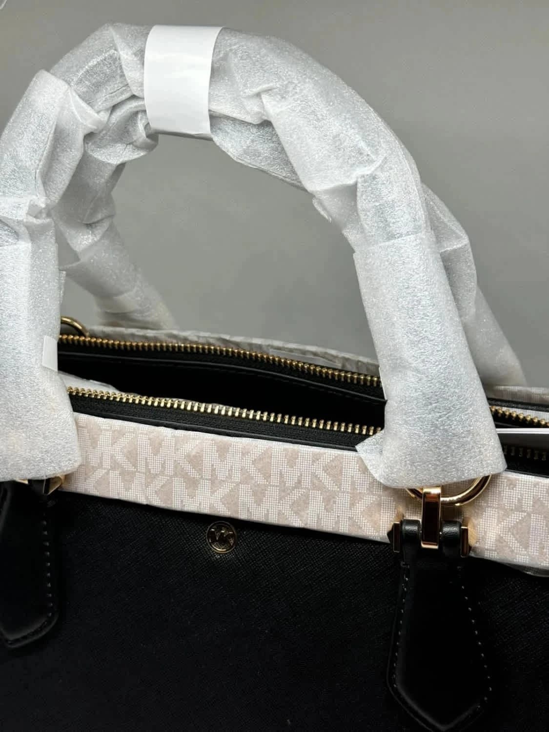 Sac à main noir Marilyn Michael Kors taille moyenne en cuir - Photo 18/20