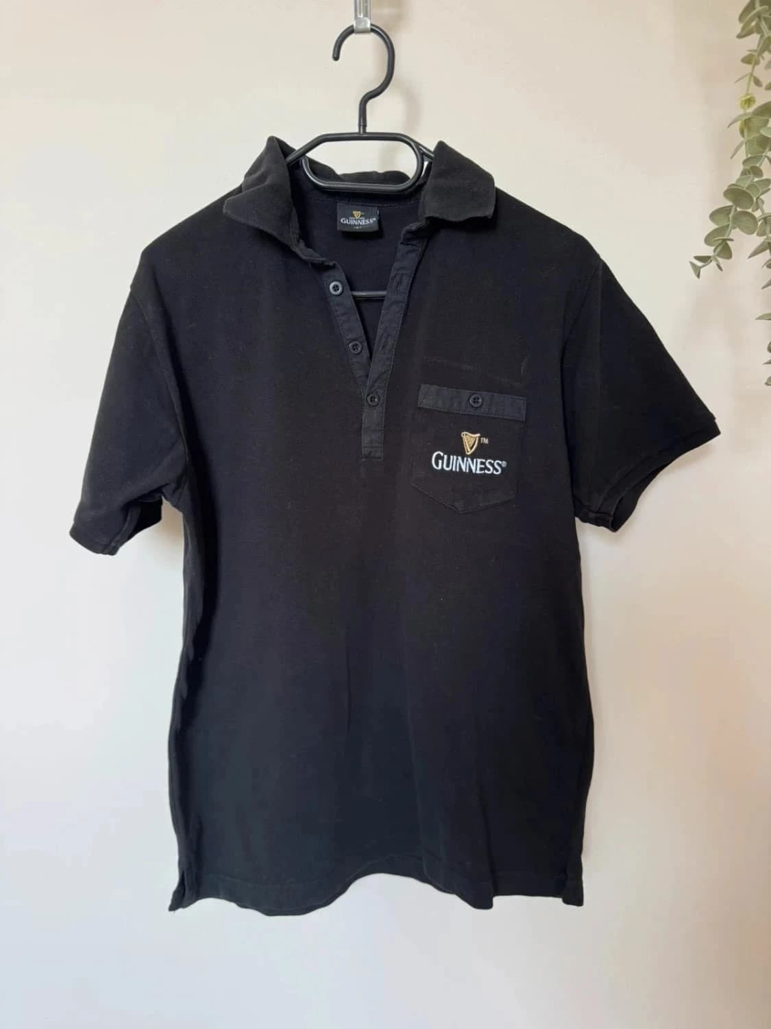 Polo noir Guinness logo brodé taille L - Photo 2/6