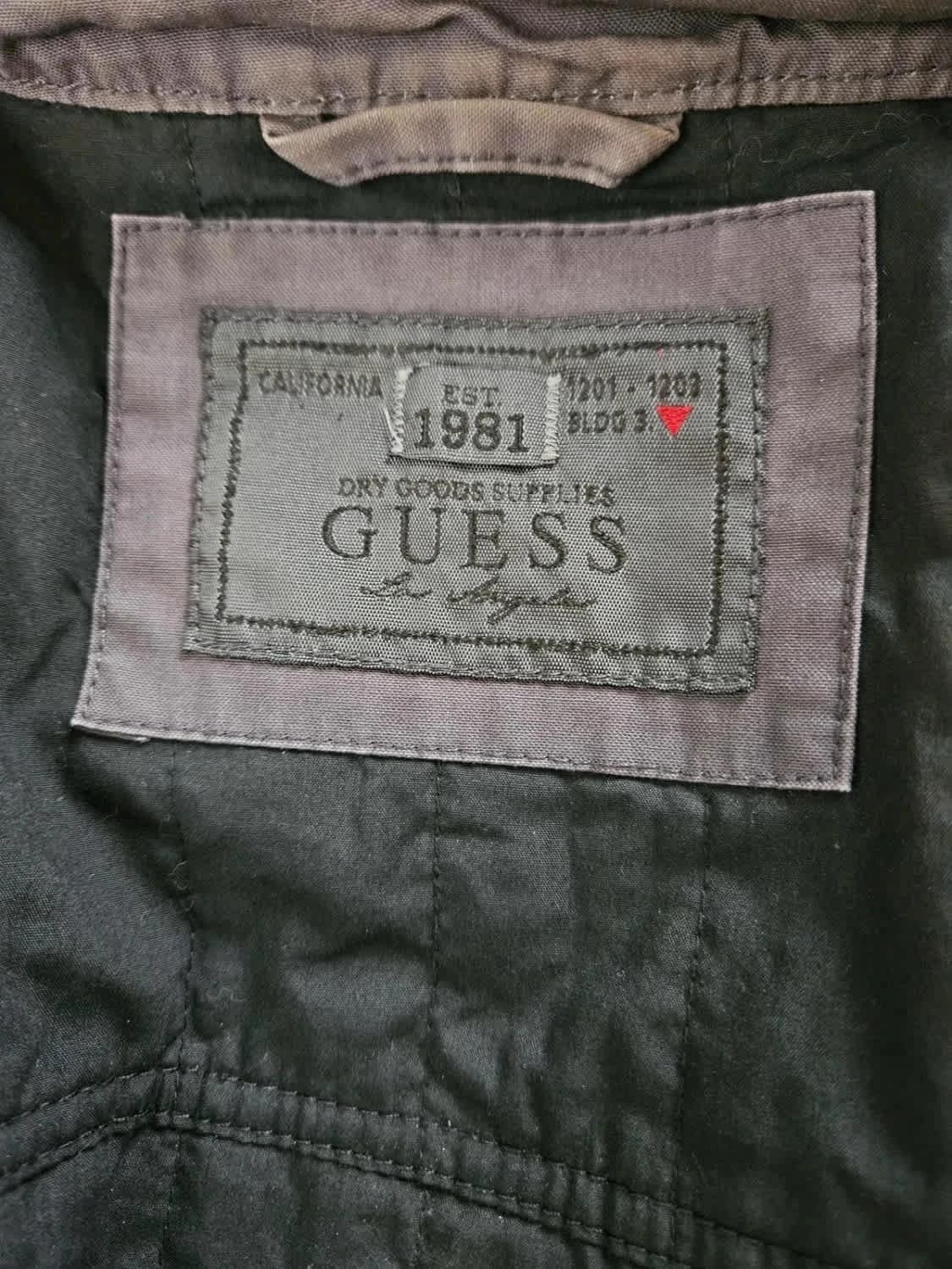 Blouson Guess gris taille S - Photo 6/7