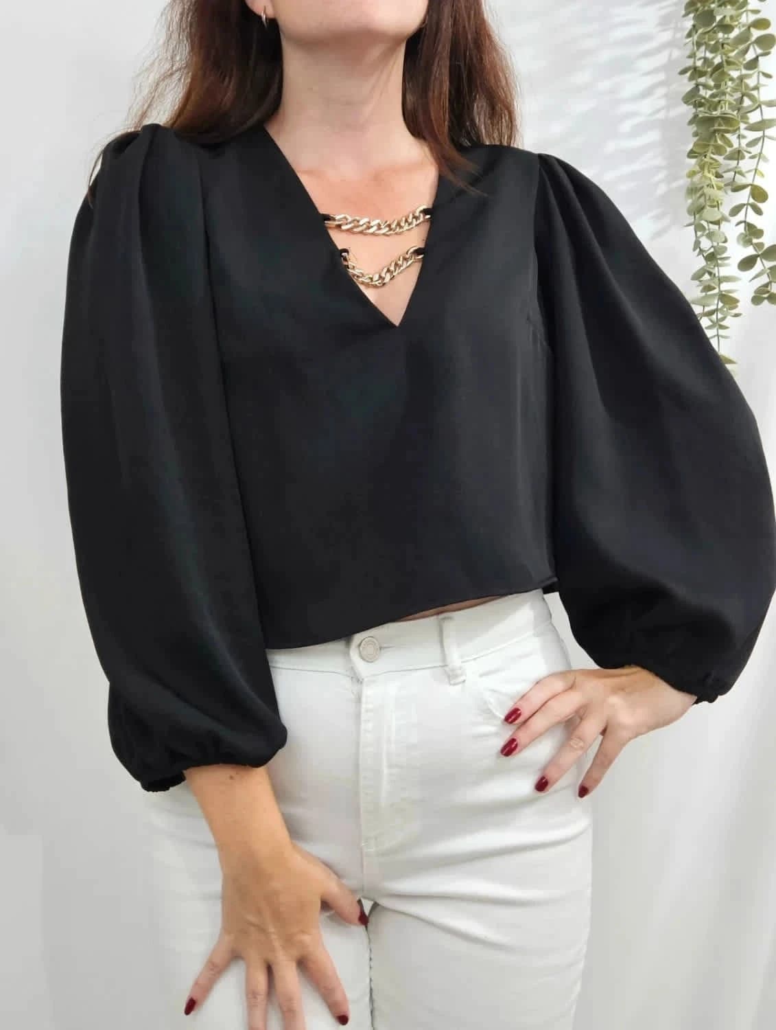 Blouse chic et élégante Zara noire avec chaînes dorées taille S - Photo 1/3