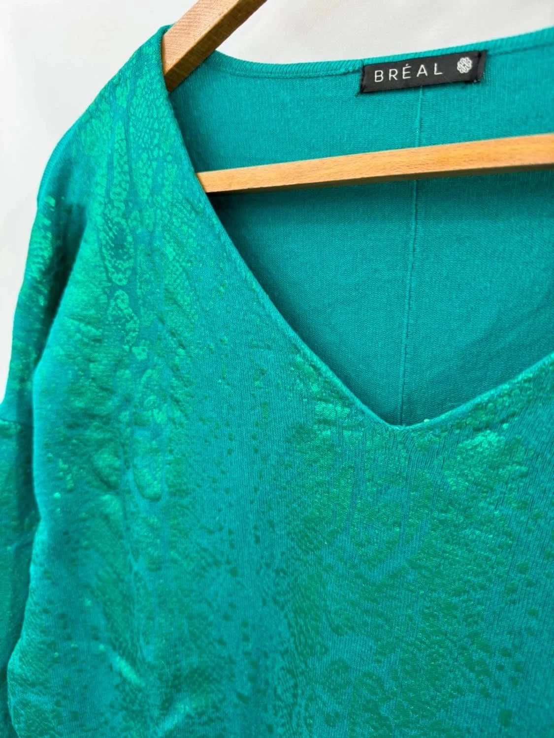 Pull col V vert émeraude avec motifs brillants Breal taille S - Photo 3/6