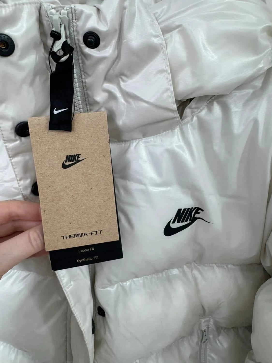 Doudoune matelassée blanche Puffer Nike avec capuche coupe ample Therma-Fit taille S - Photo 8/17