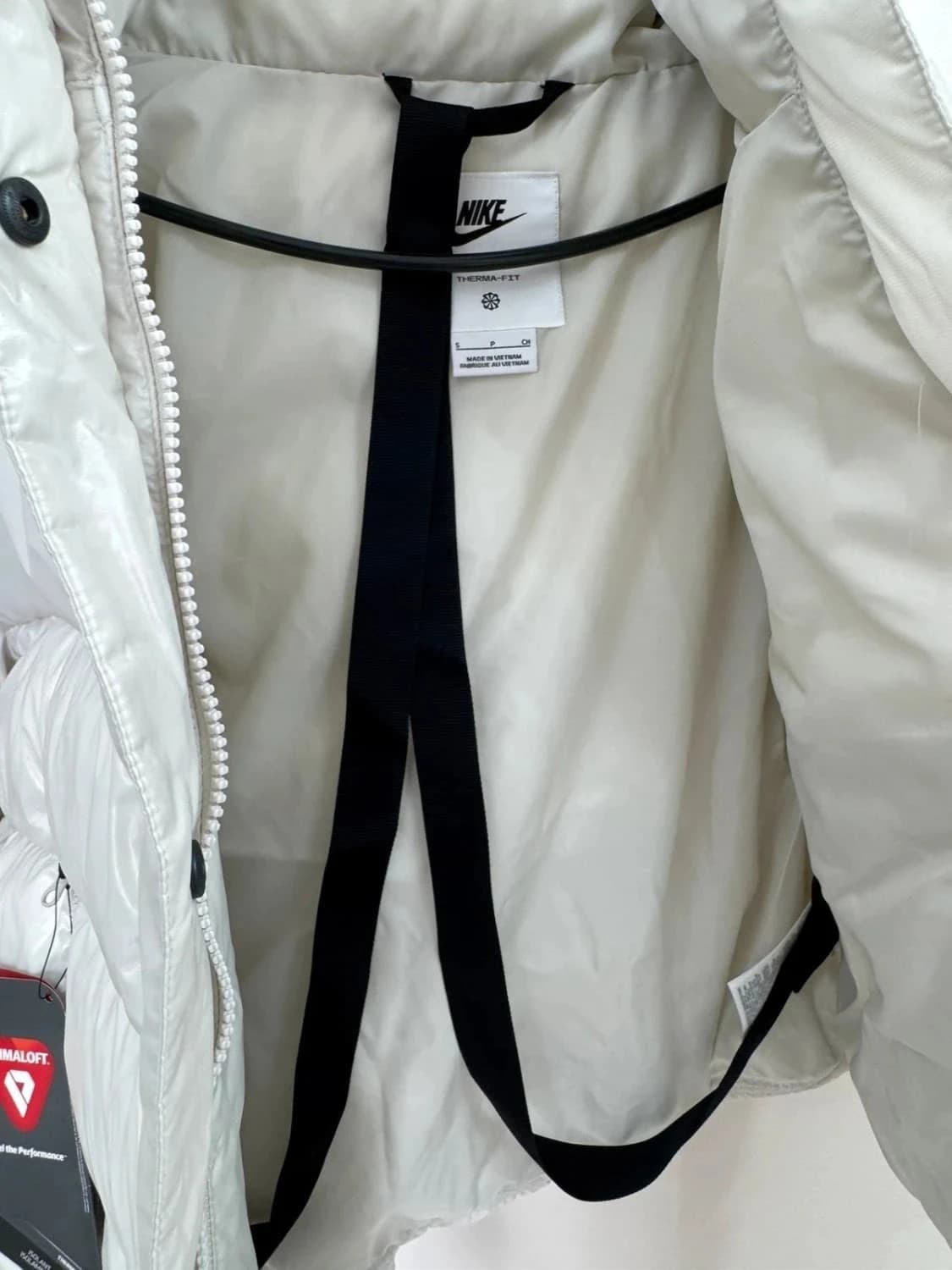 Doudoune matelassée blanche Puffer Nike avec capuche coupe ample Therma-Fit taille S - Photo 11/17