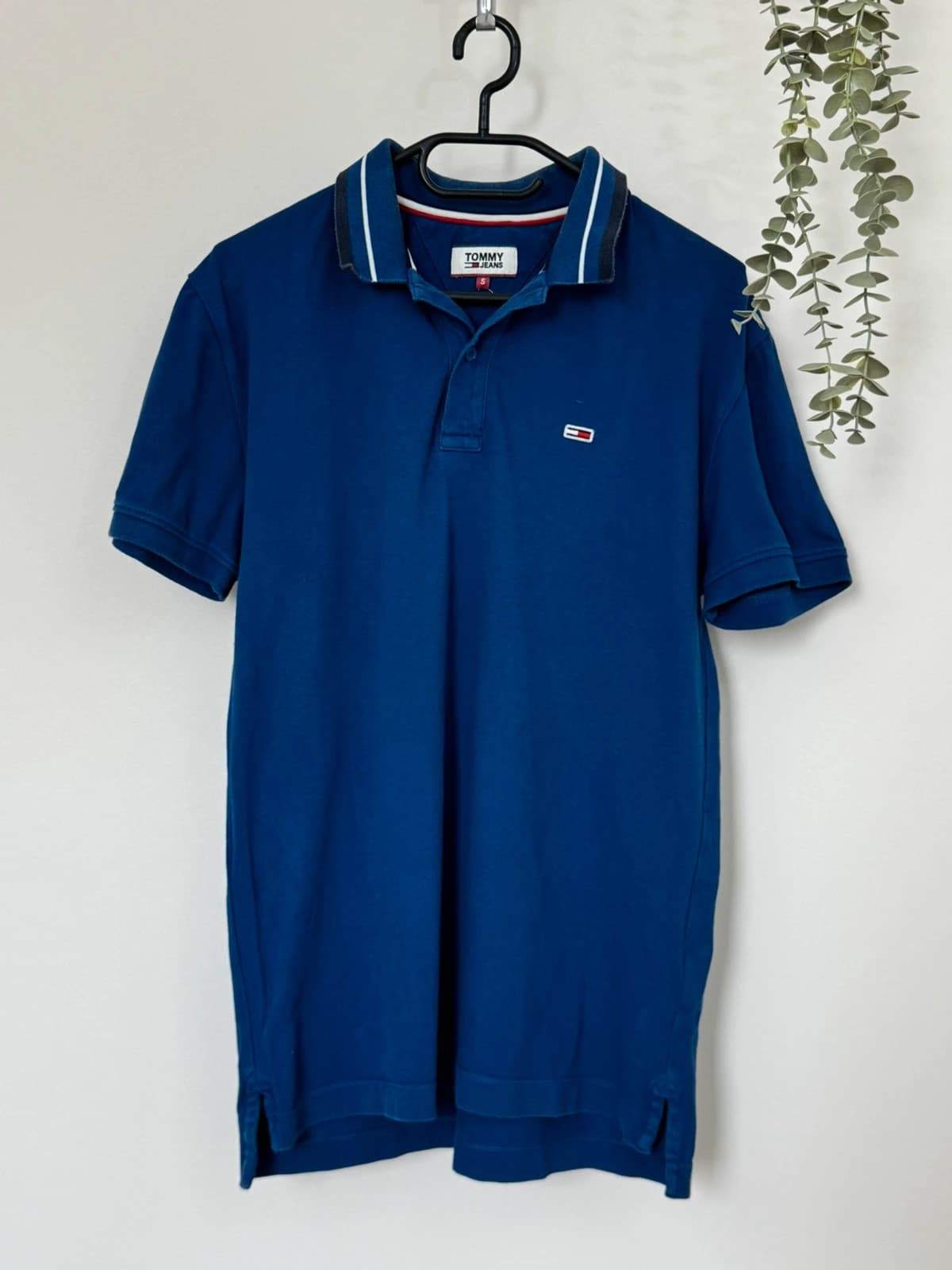 Polo Tommy Jeans bleu col liseré taille S - FP260244 - Photo 2/7
