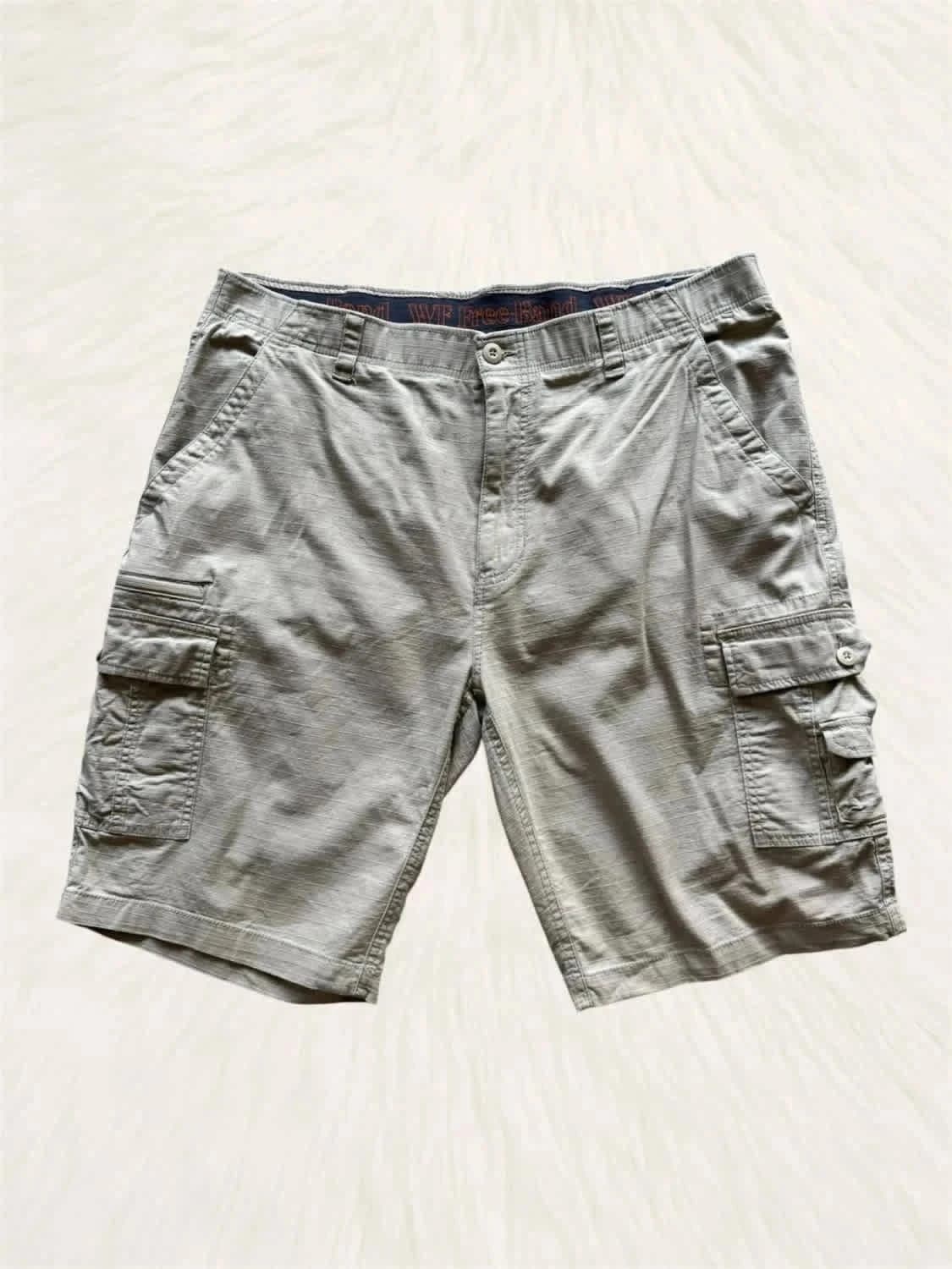 Short cargo beige WearFirst élastique taille W40 - Photo 2/7