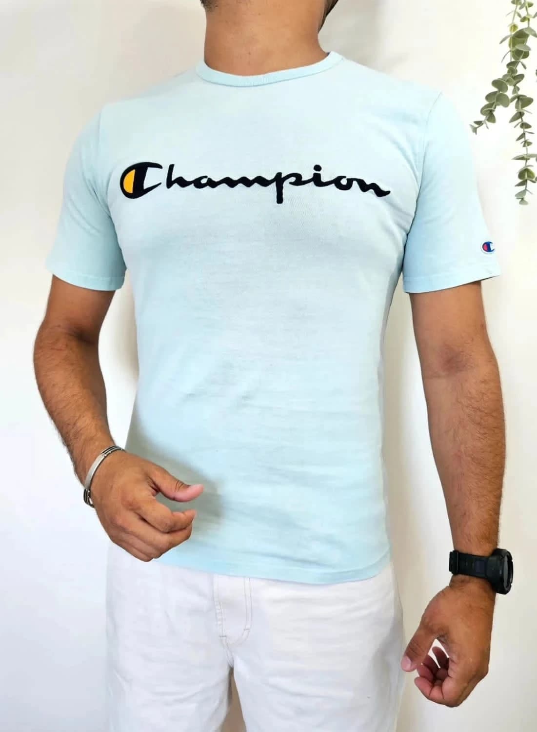 T-shirt Champion brodé bleu clair taille M - Photo 1/7