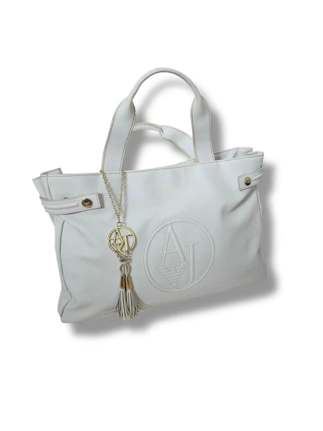 Sac fourre-tout cabas blanc Armani Jeans avec pendentif logo doré AJ - Photo 1/16