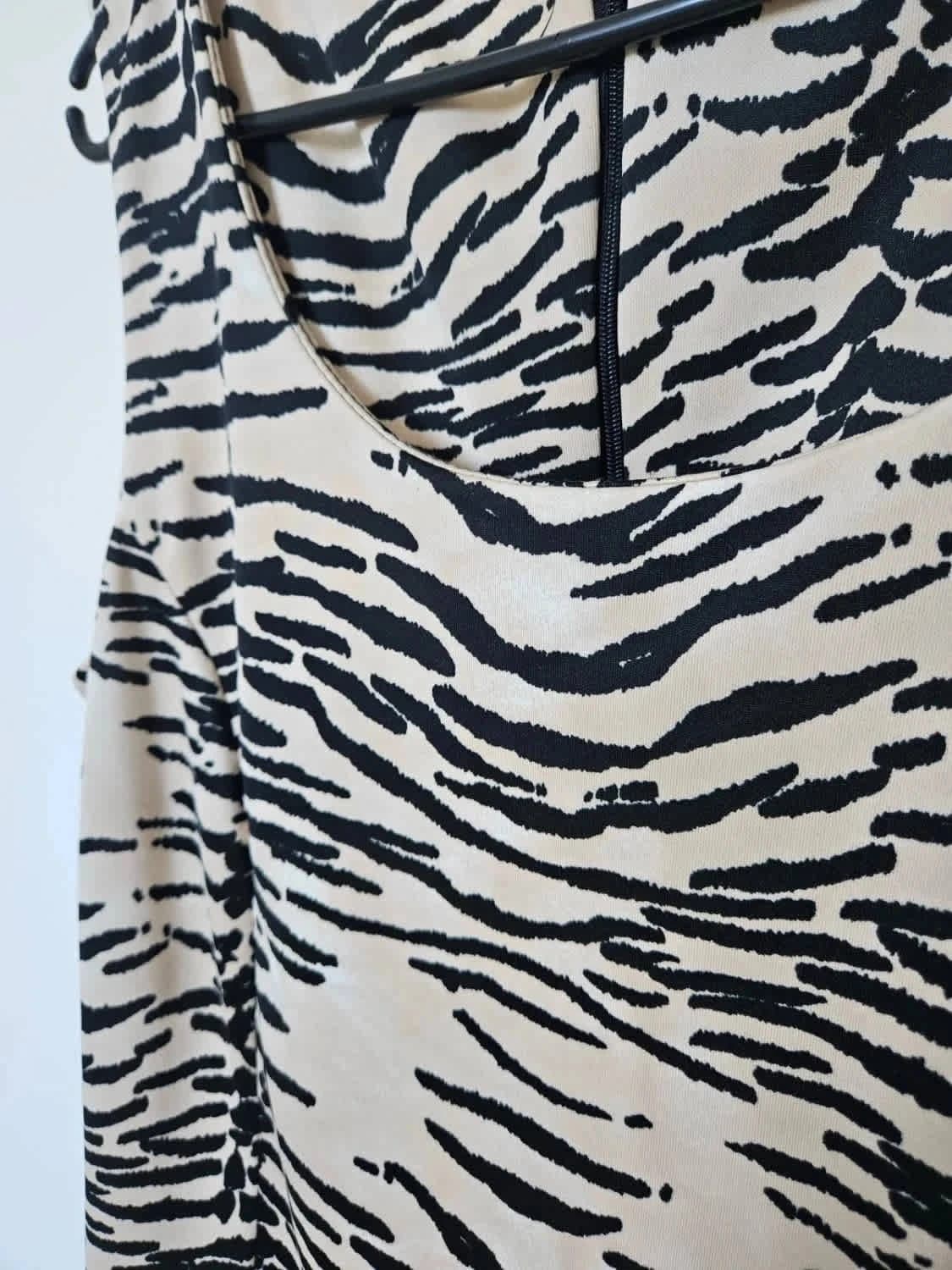 Robe sans manches crème imprimé zèbre noir coupe droite taille L - Photo 3/5