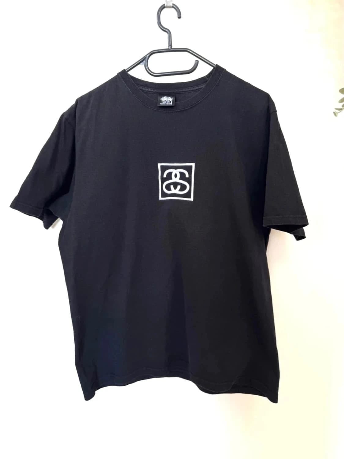 T-shirt Stüssy noir brodé box logo blanc taille M - Photo 2/6