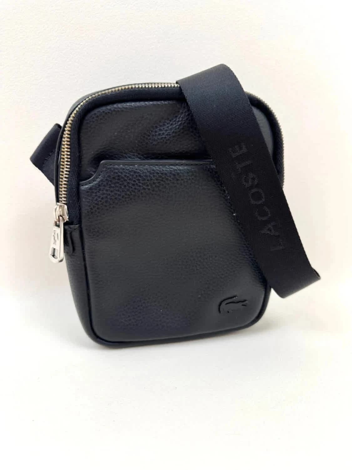 Sacoche noire Lacoste logo crocodile simili cuir - Photo 2/6