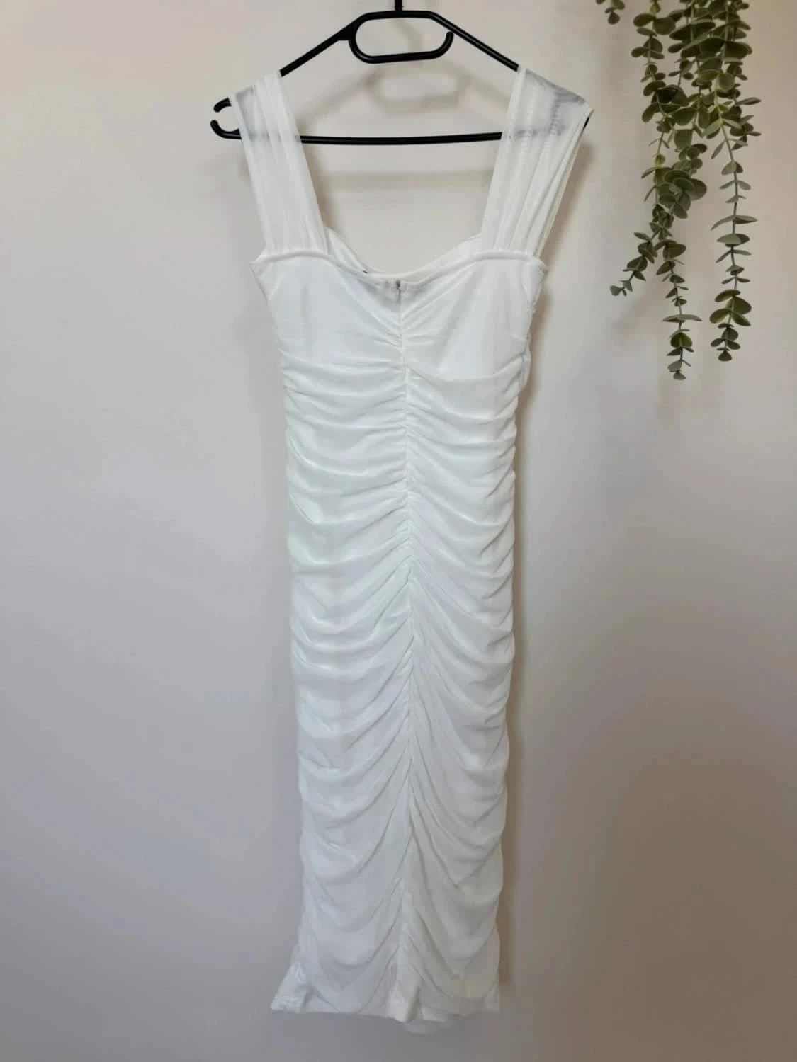 Robe blanche moulante Glamaker à col bénitier taille S - Photo 5/6