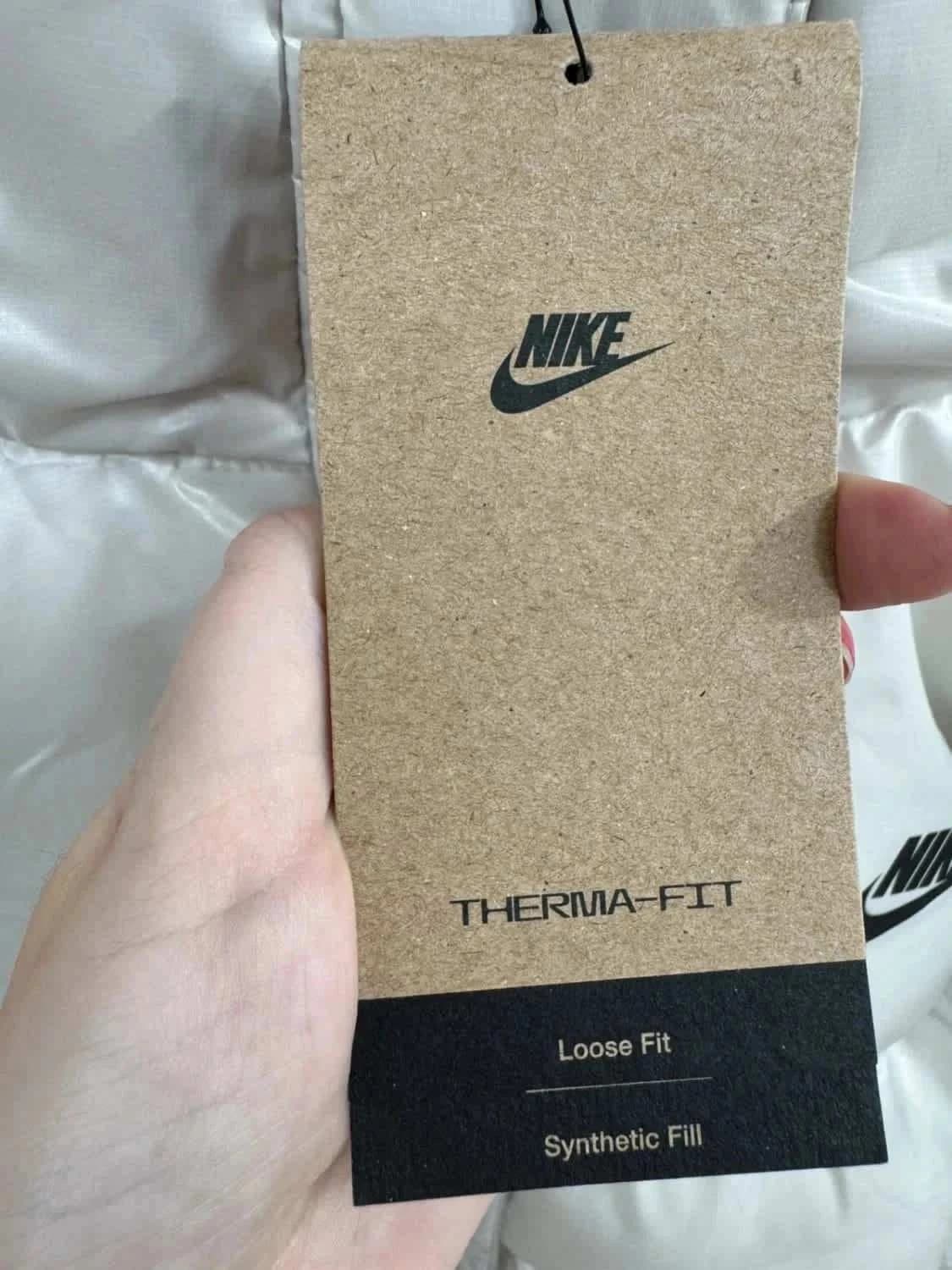 Doudoune matelassée blanche Puffer Nike avec capuche coupe ample Therma-Fit taille L - Photo 6/20