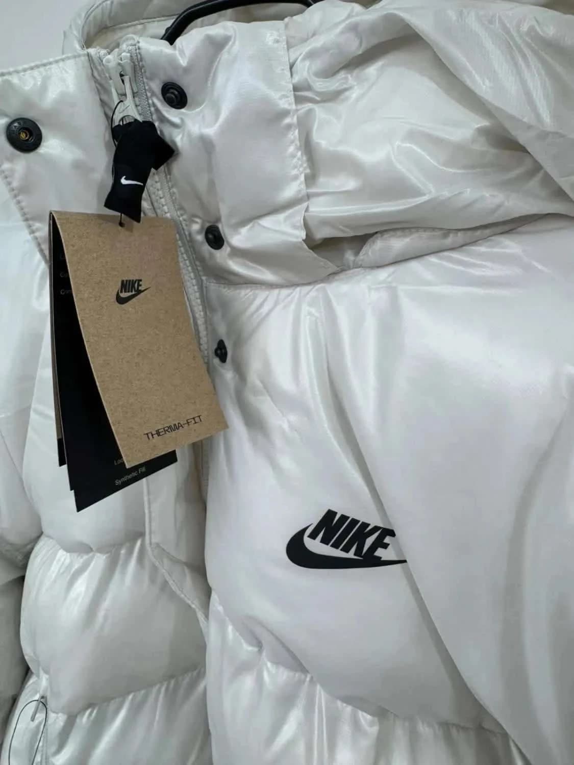 Doudoune matelassée blanche Puffer Nike avec capuche coupe ample Therma-Fit taille L - Photo 12/20