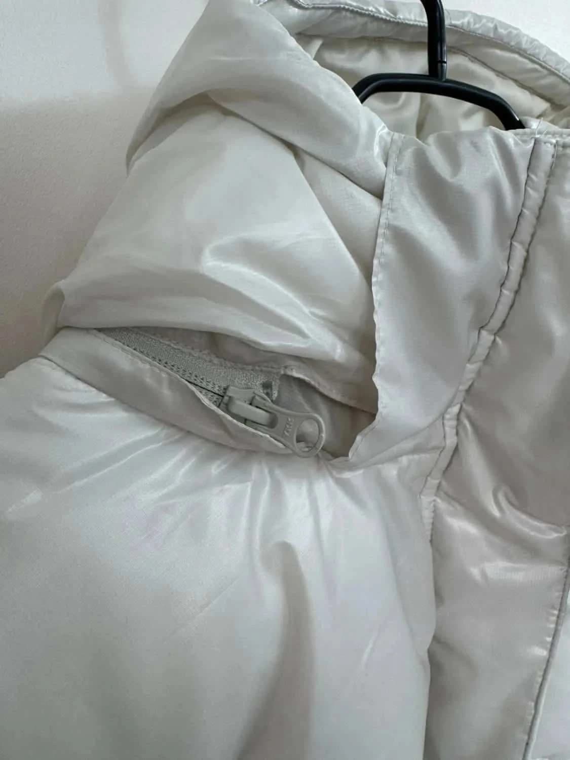 Doudoune matelassée blanche Puffer Nike avec capuche coupe ample Therma-Fit taille L - Photo 13/20