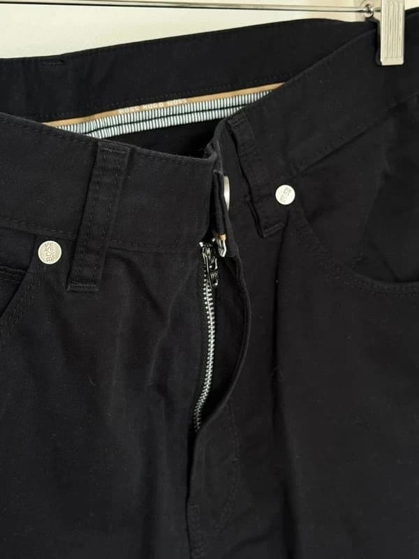 Pantalon toile noire Hugo Boss coupe droite taille W33 L34 - Photo 5/11