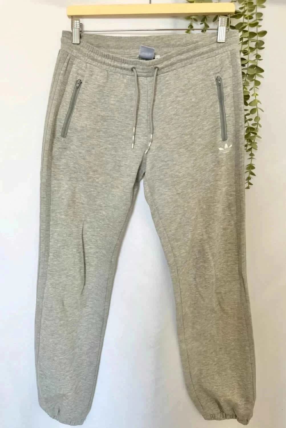 Jogging Adidas gris poches zippées taille 36 - Photo 2/9
