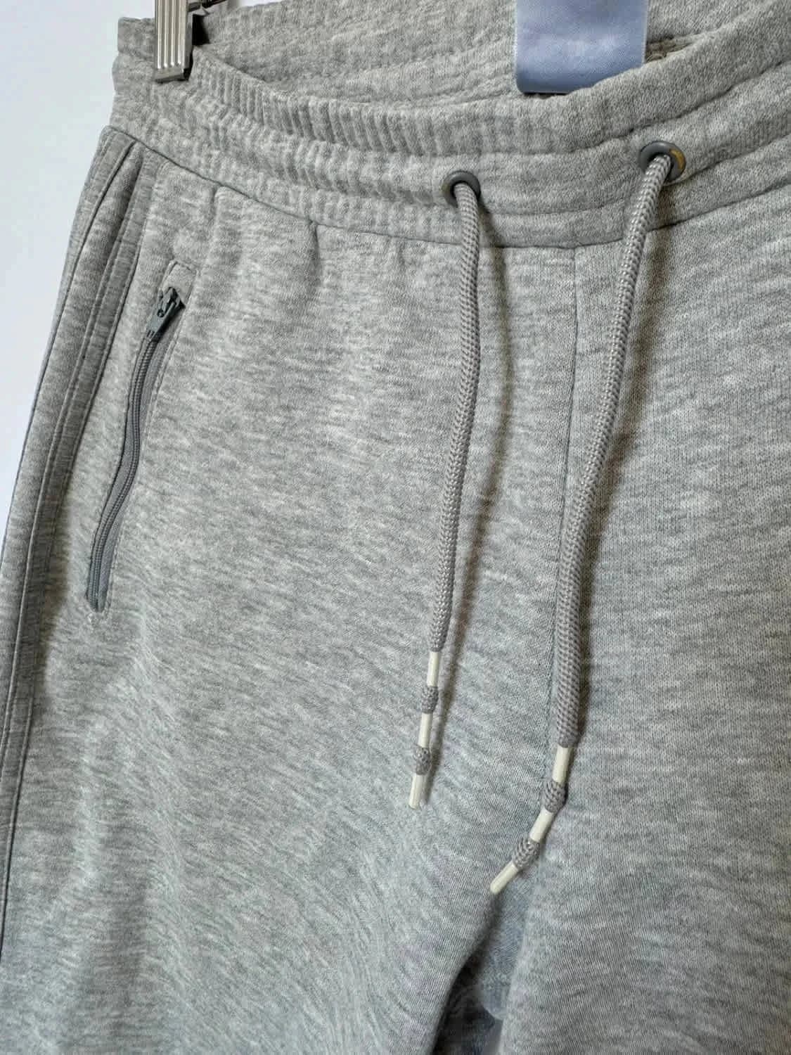 Jogging Adidas gris poches zippées taille 36 - Photo 4/9