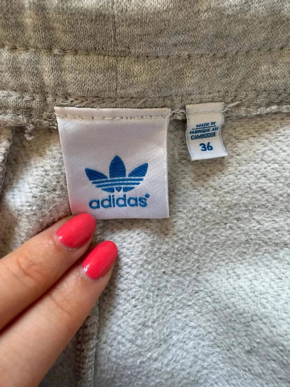 Jogging Adidas gris poches zippées taille 36 - Photo 6/9