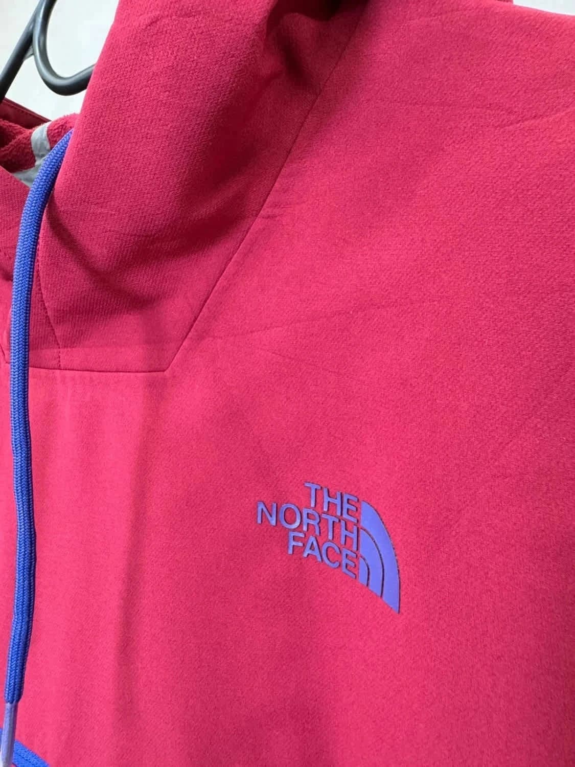 Sweat à capuche/Hoodie The North Face avec poches zippées magenta taille L - Photo 4/7