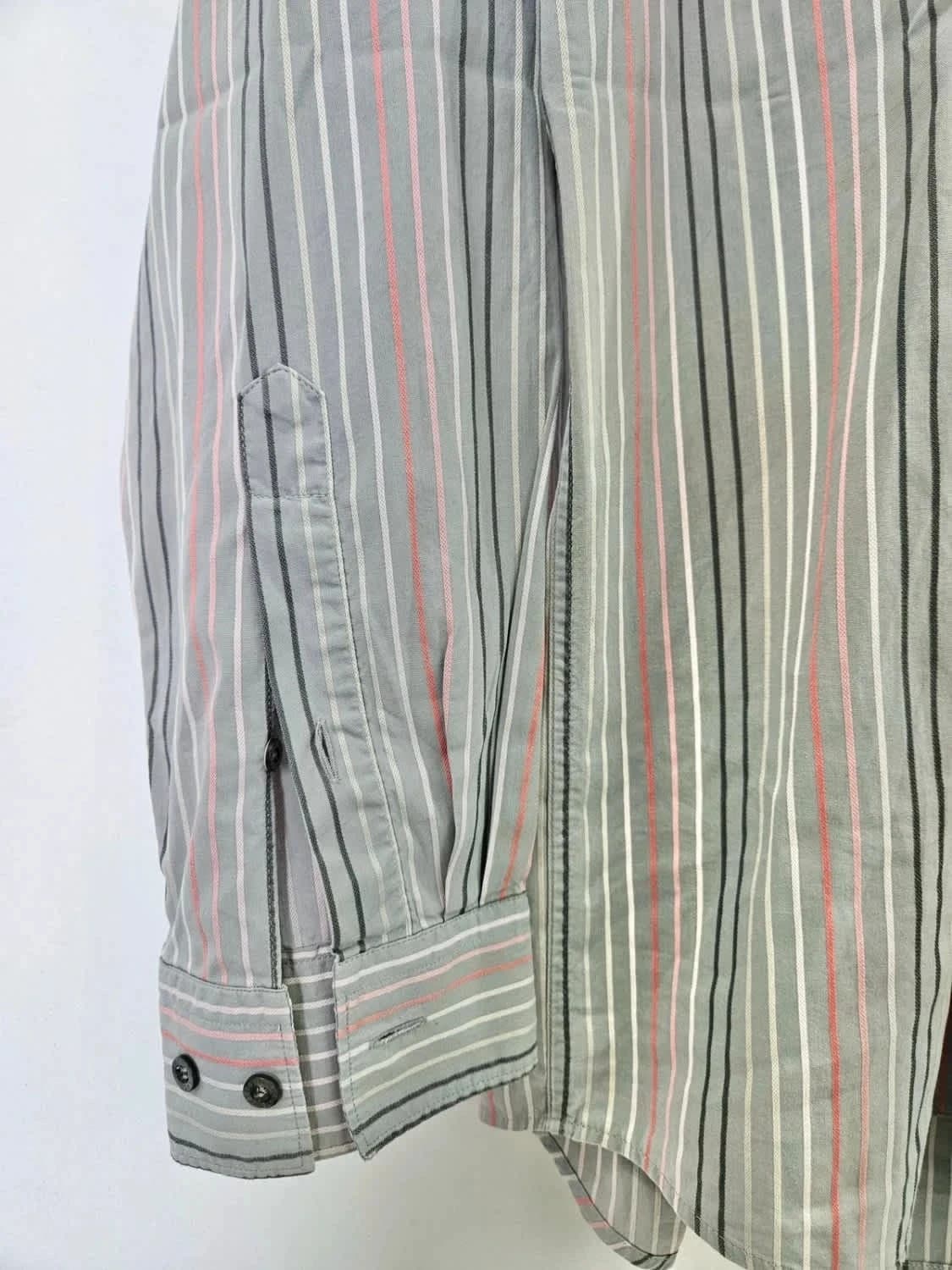 Chemise Lacoste grise à rayures taille 40 - Photo 7/10