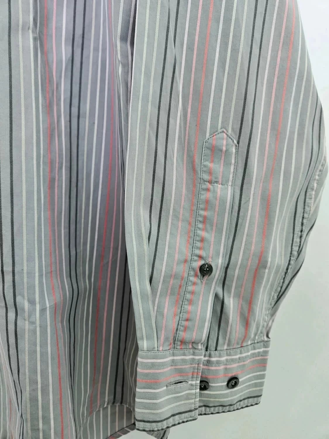 Chemise Lacoste grise à rayures taille 40 - Photo 8/10