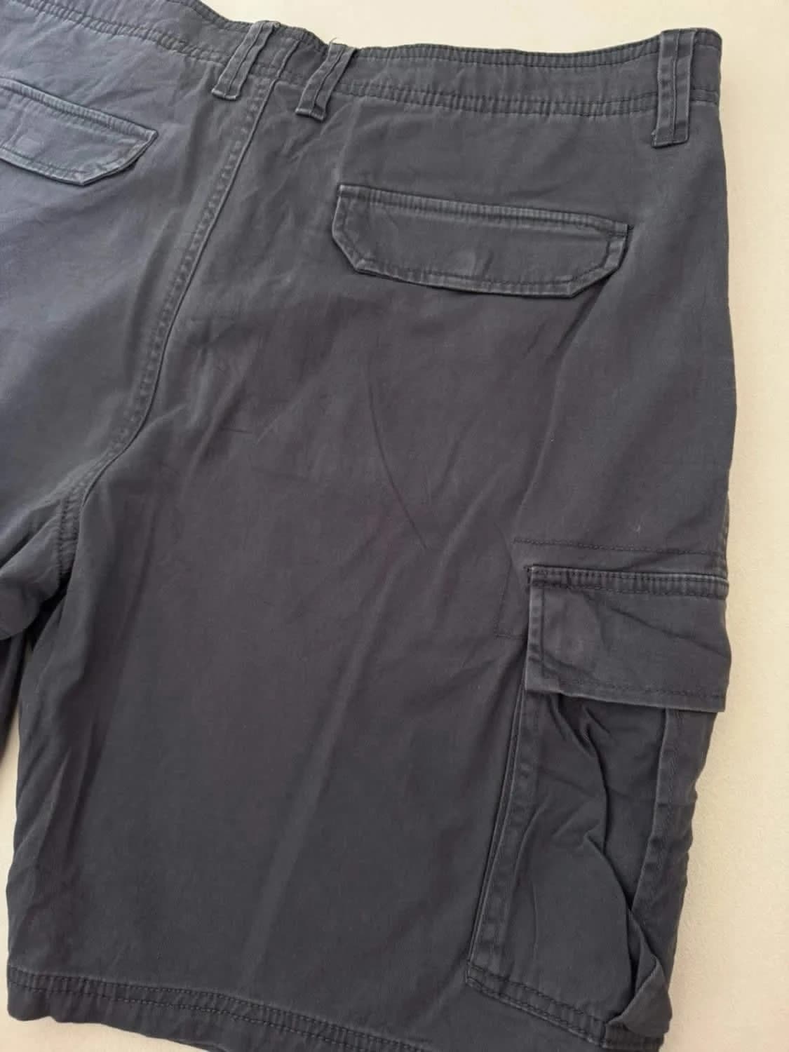 Short cargo gris foncé George taille W36 - Photo 7/8