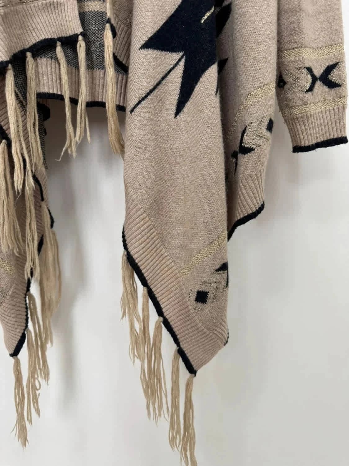 Cardigan beige et paillettes à motifs avec franges - Photo 5/6