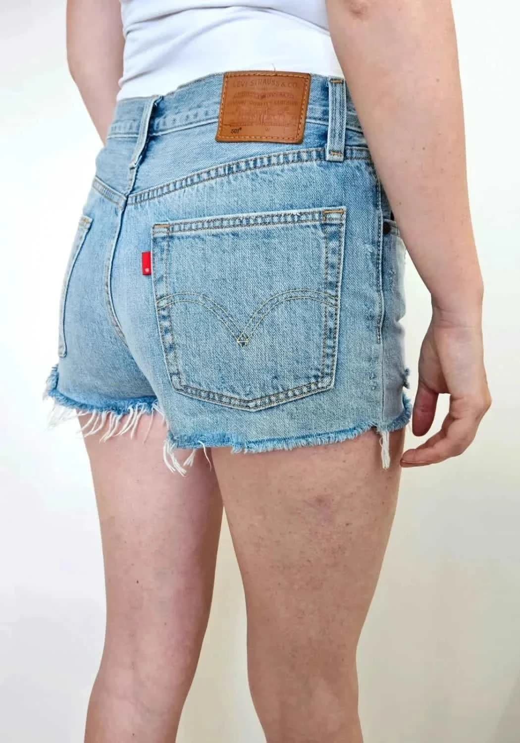Short en jean Levi’s 501 Premium blank tab W27 - Photo 1/10