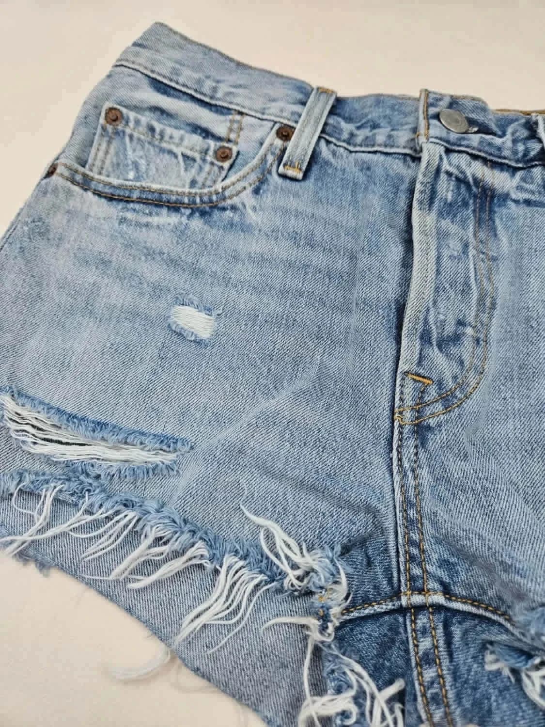Short en jean Levi’s 501 Premium blank tab W27 - Photo 4/10