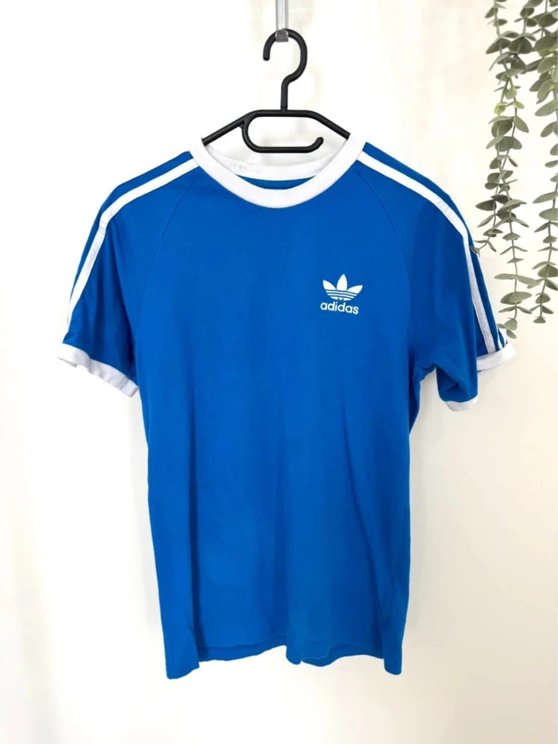 T-shirt adidas Originals bleu bandes épaules col blanc logo brodé taille XS - FP2512166 - Photo 2/6