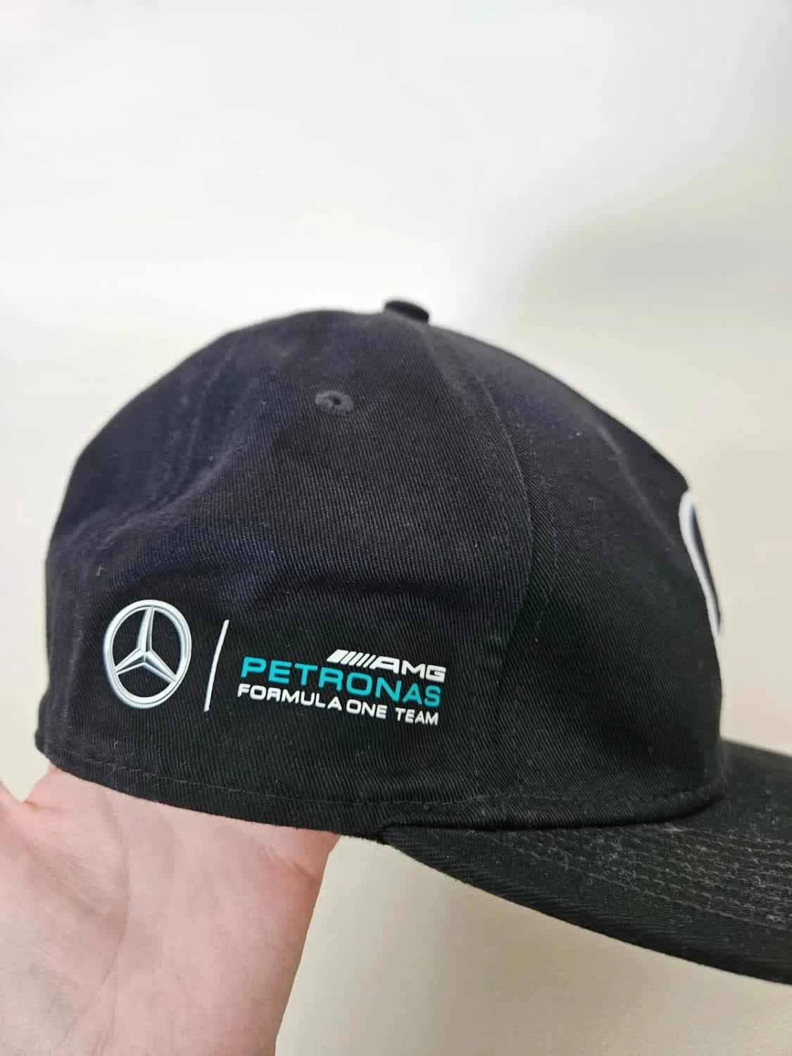 Casquette Mercedes AMG Petronas F1 Team noire logo brodé ajustable - Photo 5/6