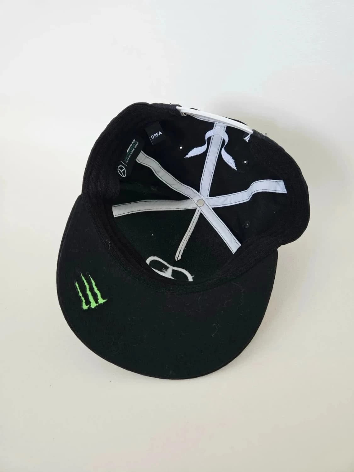 Casquette Mercedes AMG Petronas F1 Team noire logo brodé ajustable - Photo 6/6