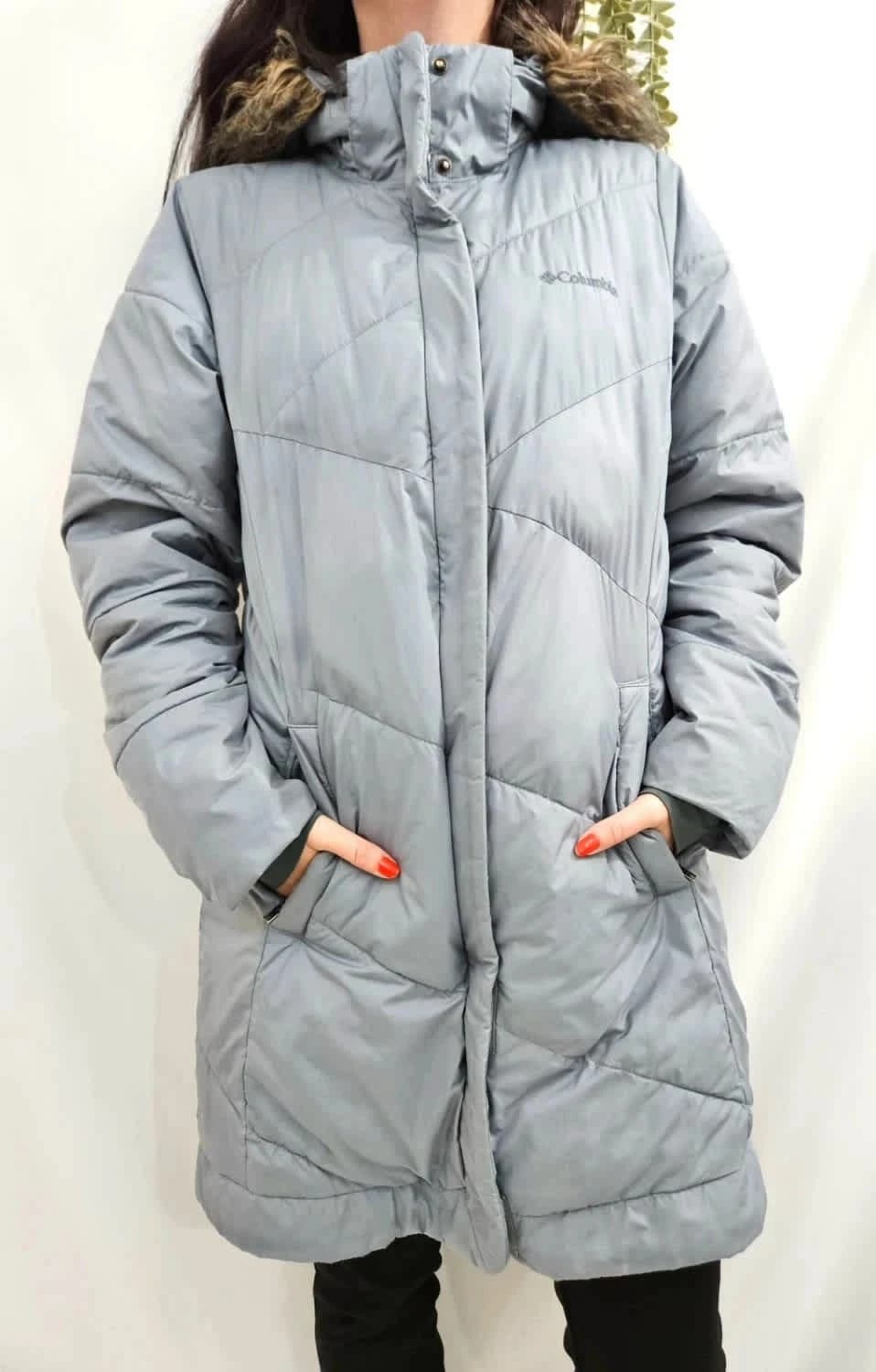 Doudoune longue grise Columbia brodé capuche fausse fourrure taille M - Photo 1/7