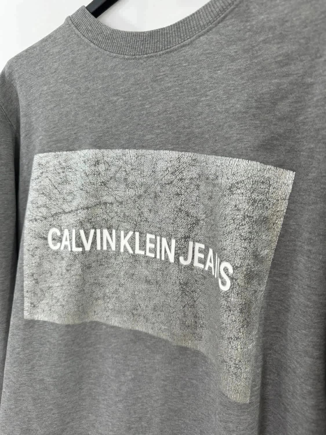 Crewneck Calvin Klein gris argenté taille S - Photo 3/7