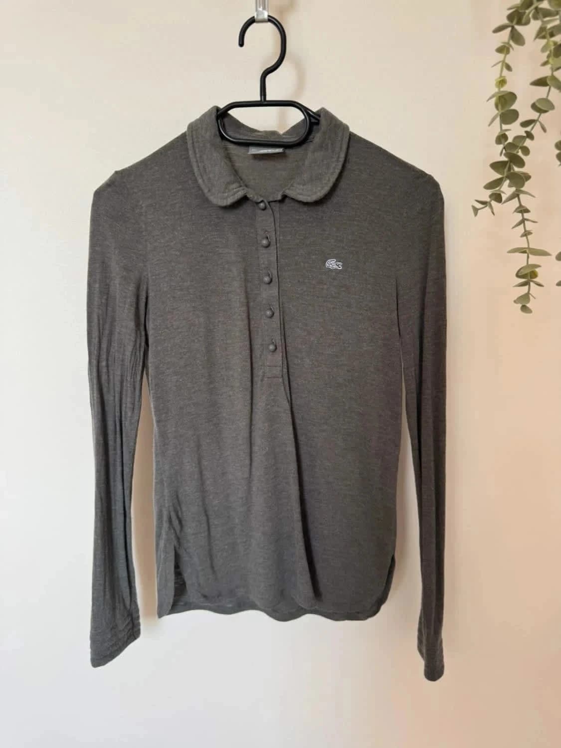Polo gris manches longues Lacoste logo brodé taille 36 - Photo 2/8
