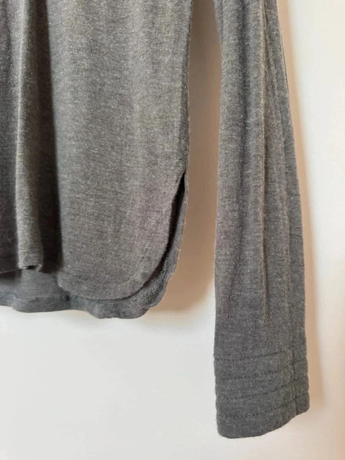 Polo gris manches longues Lacoste logo brodé taille 36 - Photo 5/8