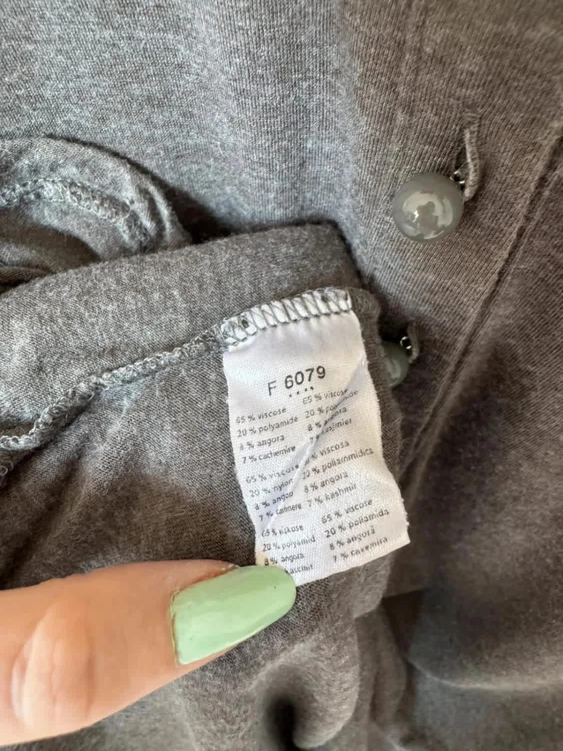 Polo gris manches longues Lacoste logo brodé taille 36 - Photo 6/8