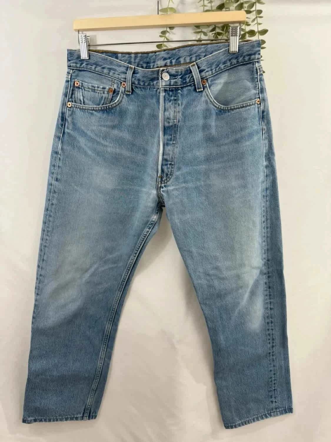 Levi’s 501 jean bleu clair vintage W34 L32 - Photo 2/11